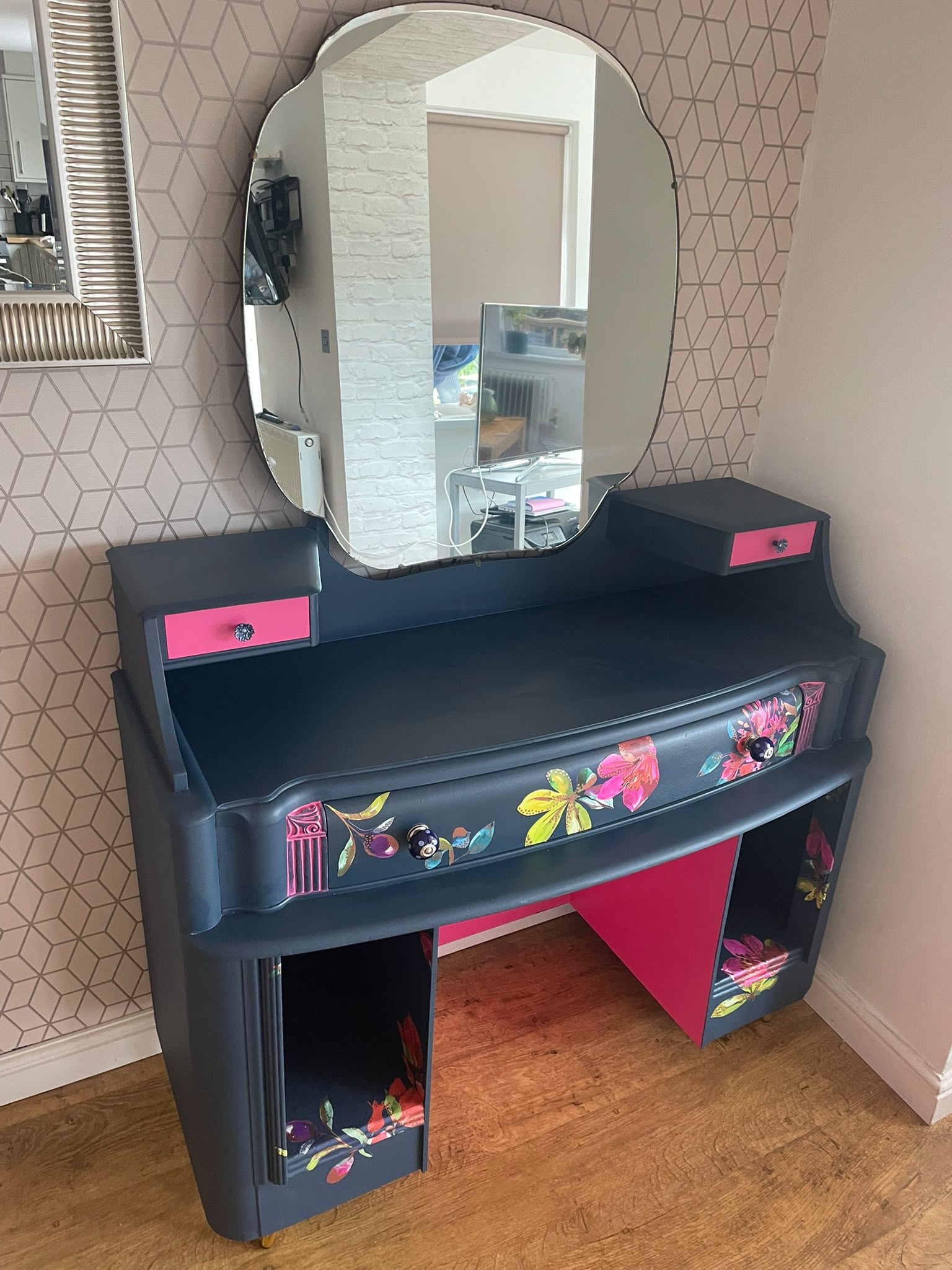 Floral dressing table
